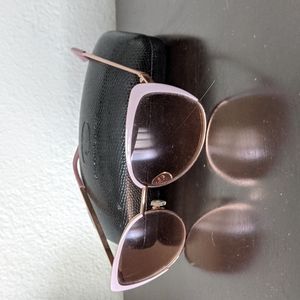 Oscar De La Renta sunglasses